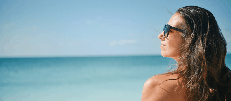 vrouw in de zomer