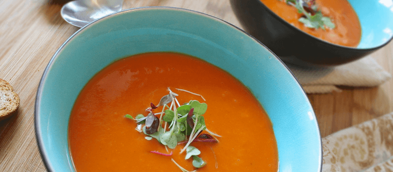 Koolhydraatarm tomatensoep een eenvoudige zelfgemaakte soep die je moet proberen!