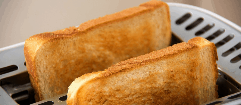 Zelf vegetarische uitsmijter maken? Super lekker en snel recept! 1 vegetarische uitsmijter toast 800x350px