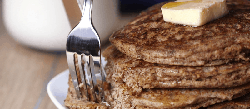Bananenpannenkoek maken? Echt enorm lekker en gezond!