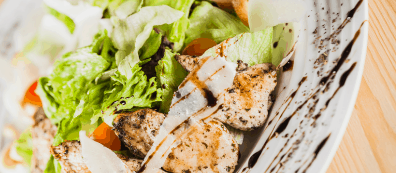 Kipsalade met Groene Pesto? Heerlijk snel, fris en voedzaam!