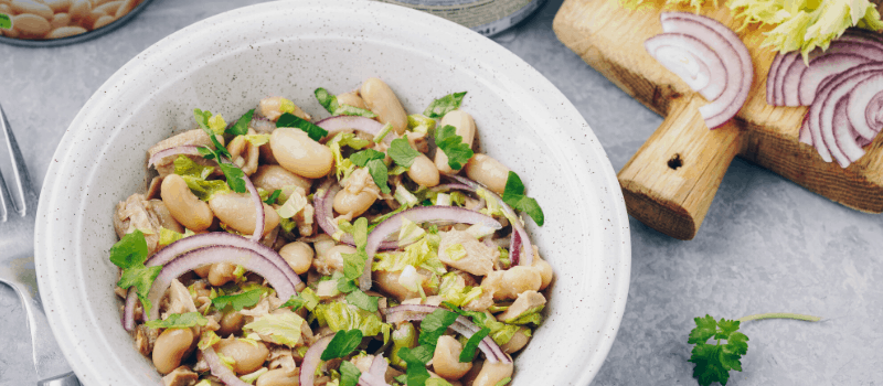 Tonijnsalade met witte bonen? Heerlijk fris en vol eiwitten!