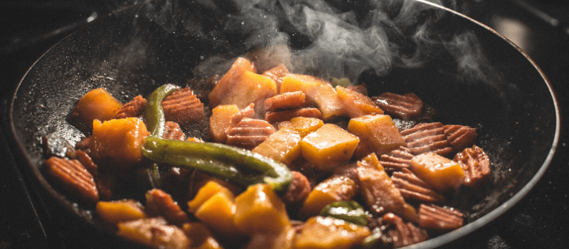 Hapjespan met deksel? TOP 5 ALLERBESTE pannen voor in de keuken!
