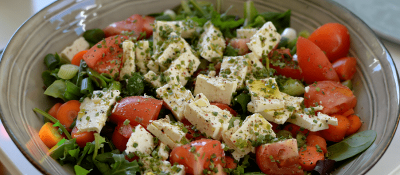 Italiaanse maaltijdsalade maken