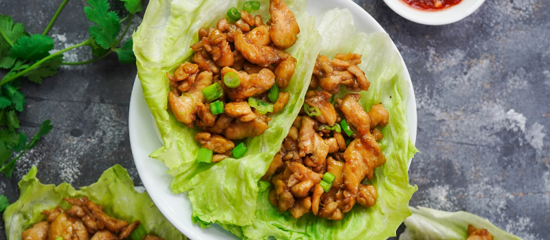 Slawraps met kipgehakt? Heerlijk gezond van Romaine sla! 1 Slawraps met kipgehakt maken