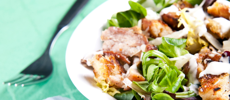 Caesar Salade met ei en avocado? De lekkerste lunch die je kunt maken! 1 Caesar Salade met ei en avocado maken