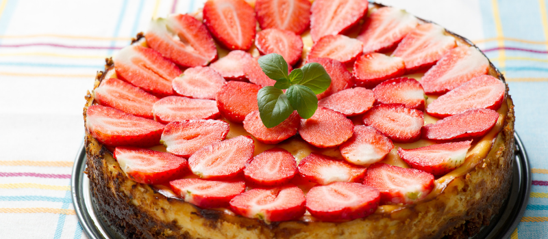 Koolhydraatarme aardbeien kwarktaart ? Helemaal een smulfeestje!