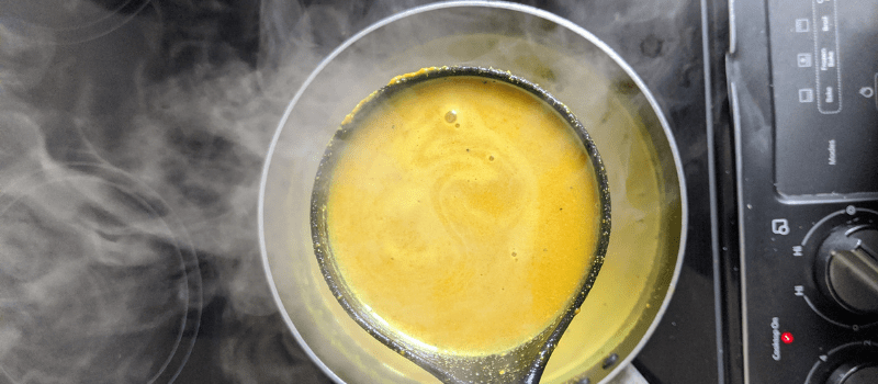 Golden latte maken