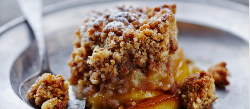 Gezonde AppelCrumble? Heerlijk een taart als ontbijt met appel en kaneel!