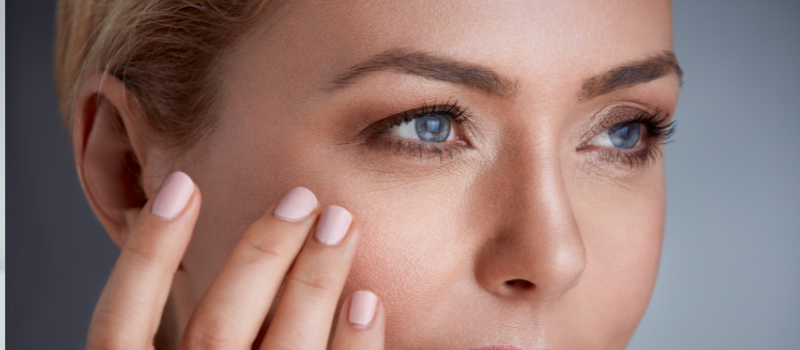 Hoe gebruik je een vitamine C serum