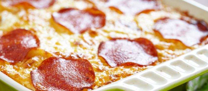 Koolhydraatarme Pizzaschotel uit de oven? 1 Koolhydraatarme pizzaschotel maken