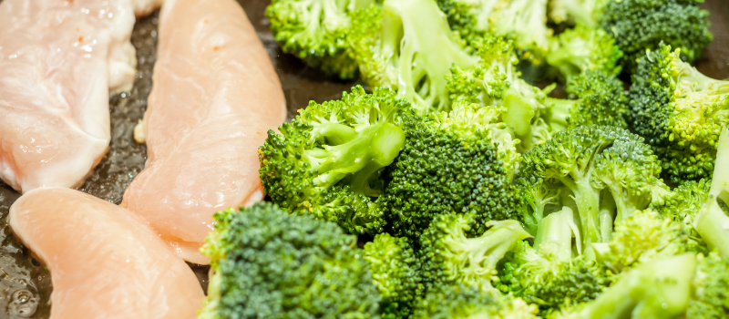Broccolischotel met kip maken