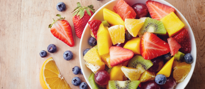 Fruitsalade maken: graag je vitamines binnen krijgen en genieten!