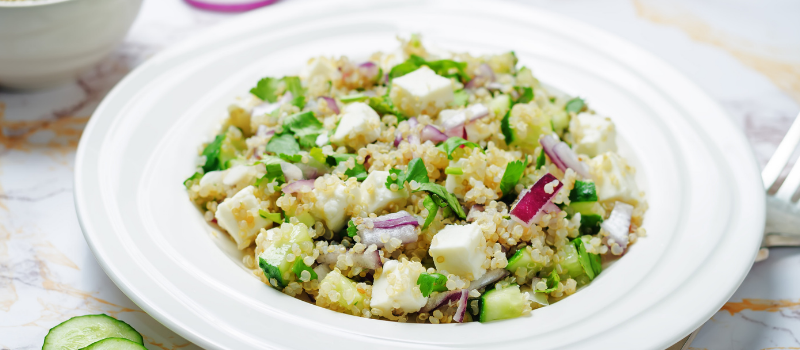 Quinoa salade feta maken