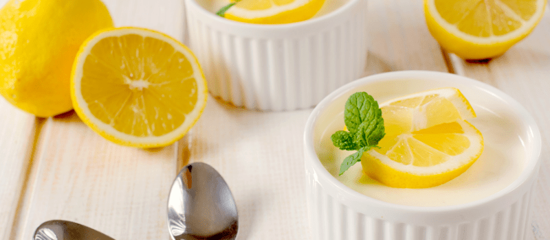 Panna cotta recept: heerlijke romig toetje met frisse limoen smaak!