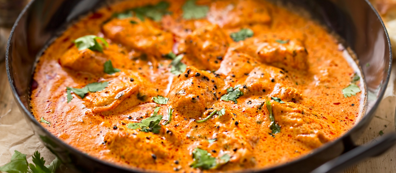 Thaise curry met kip: heerlijk romige kip met bloemkoolrijst