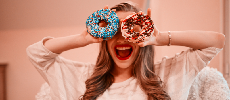 Hoe emoties en eten elkaar beïnvloeden