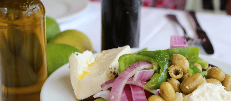 Griekse salade recept: perfect, lekker én snel te bereiden 1 Griekse salade maken