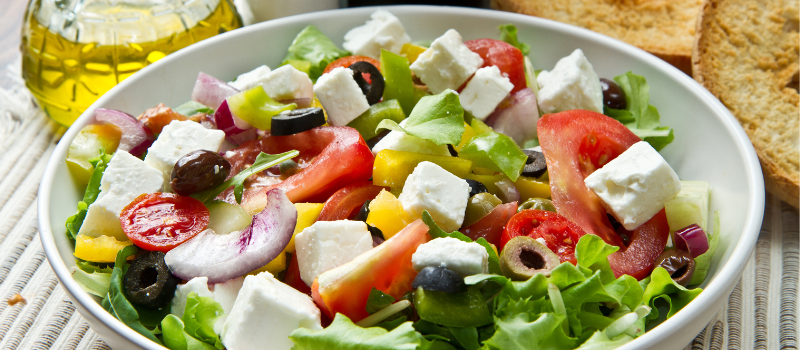 Griekse salade recept: perfect, lekker én snel te bereiden